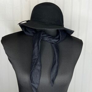 Doeskin Wool Felt Hat with Ear Covering
